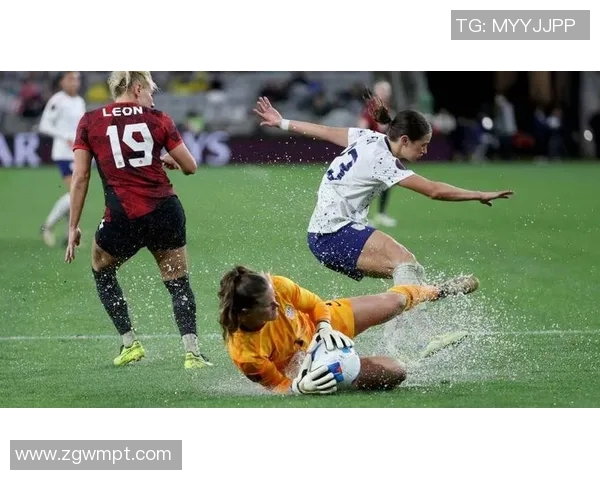 日本与哥伦比亚的足球对决分析及比赛精彩瞬间回顾